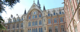 Bâtiment Campus FLSH La catho Lille