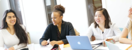 étudiantes en formation de langues