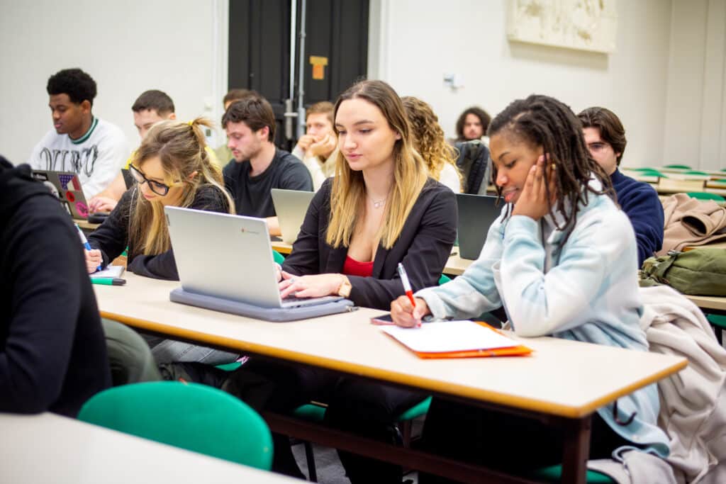 Des mesures concrètes sont prises pour favoriser l'inclusion des étudiants quelques soient leurs difficultés.